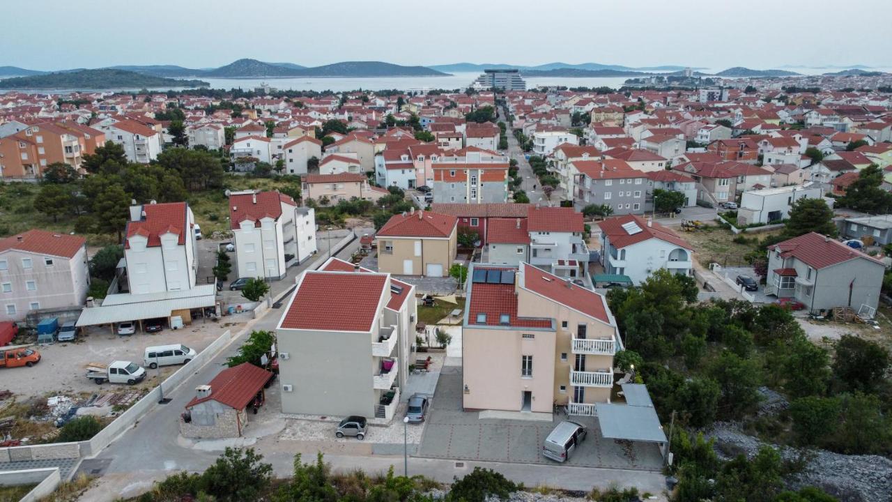Apartmani Ivan V Relax Vodice Ngoại thất bức ảnh