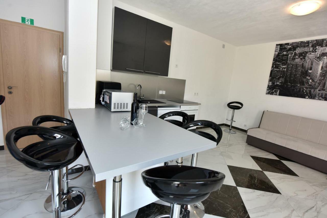 Apartmani Ivan V Relax Vodice Ngoại thất bức ảnh