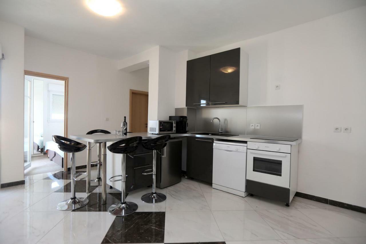 Apartmani Ivan V Relax Vodice Ngoại thất bức ảnh